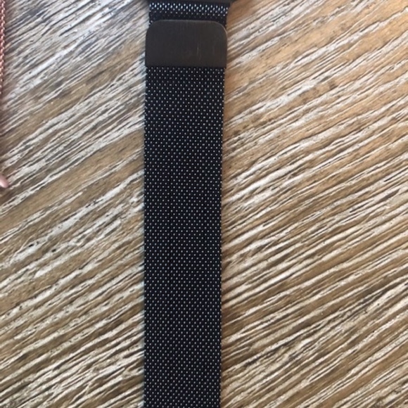 Apple Watch Bands- 38/40mm Mesh/Metal Bands - Picture 2 of 6